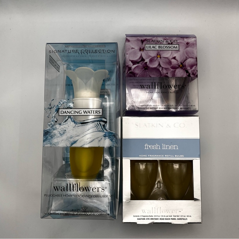 BNIB BBW WALLFLOWER PLUGGABLE DIFFUSER SET WITH THREE EXTRA REFILL BULBS
